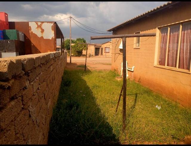 2 BEDROOM HOUSE FOR SALE IN SOSHANGUVE SOUTH